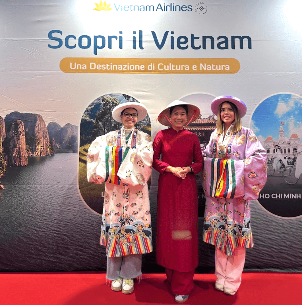 Festival Oriente - traditional costumes